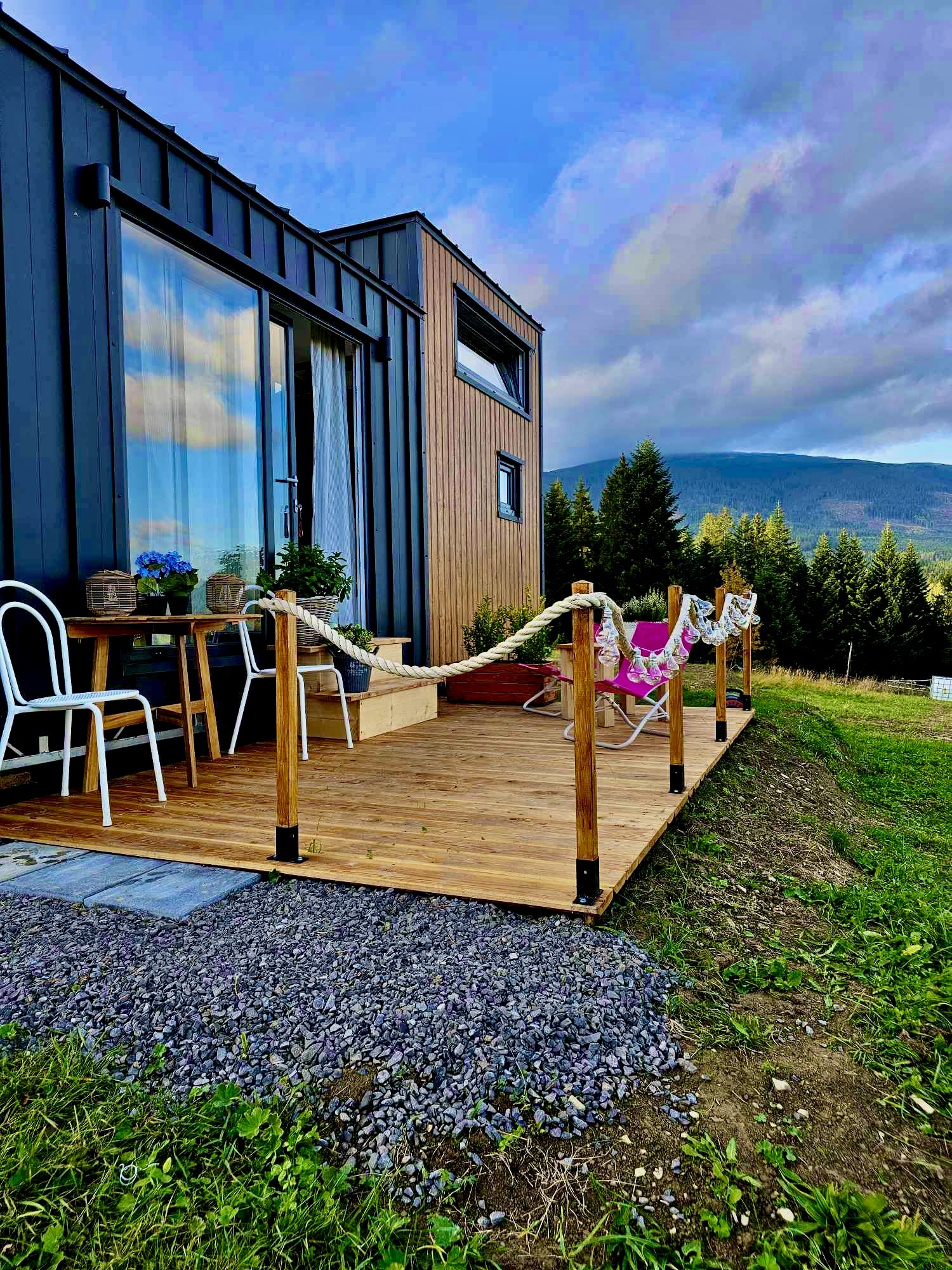 Domek tiny house w górach